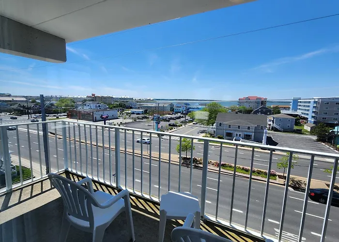 Beachcomber Motel
